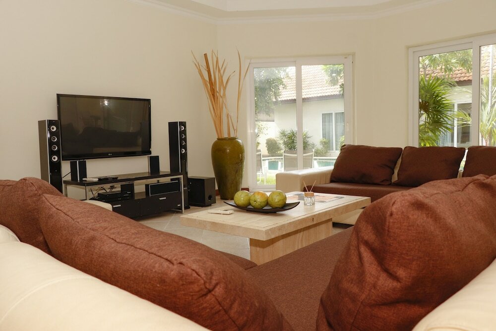 Фото Luxury Private Villa with Pool Jomtien beach