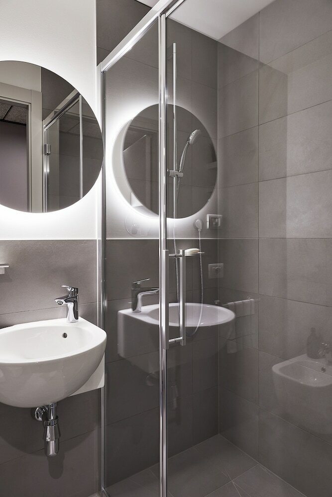 Фото Giovenale Milan Navigli