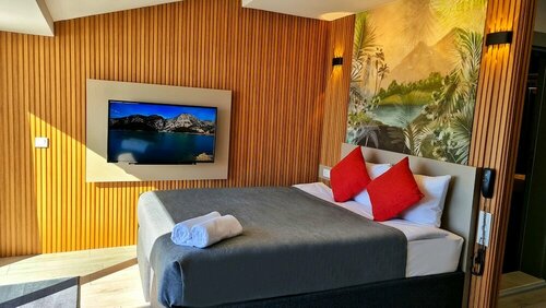 Гостиница Letstay Panorama Suites в Муратпаше