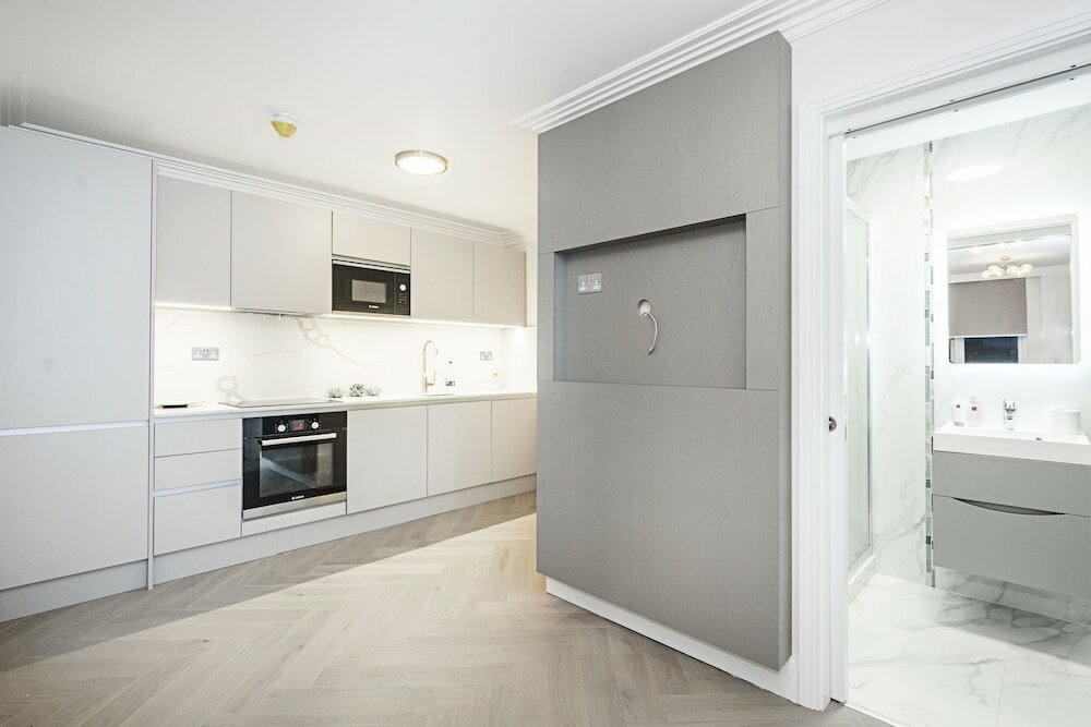 Фото Billionaire Suites Kensington