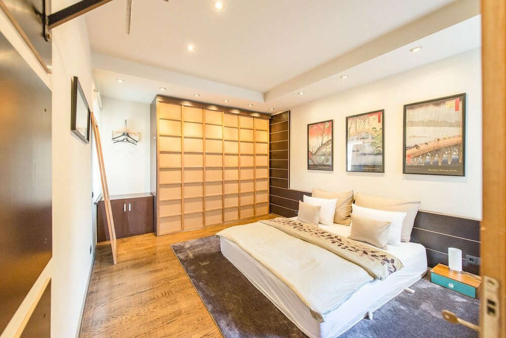 Фото Venus Apartments - Parliament I