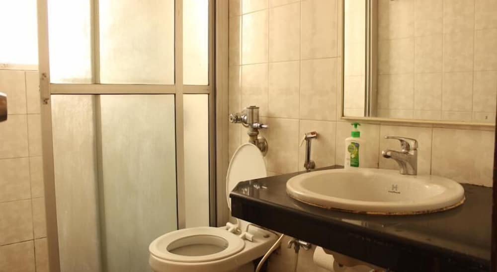 Фото Valencia Hospitality Service Apartments