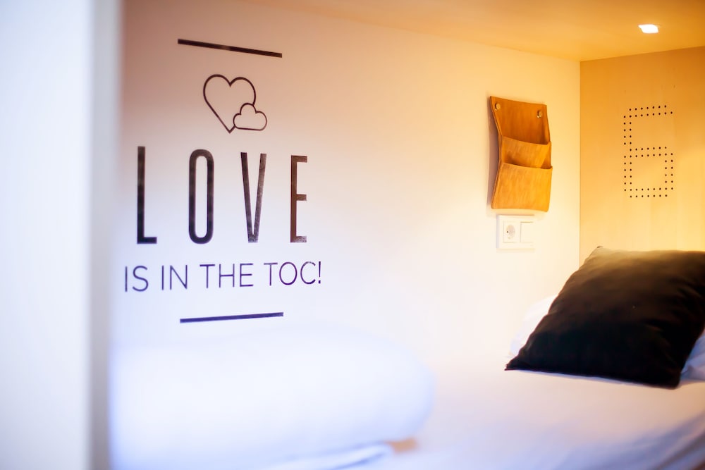 Фото Toc Hostel Madrid