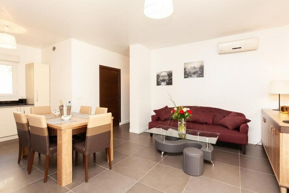 Фото Résidence D'Azur Riou