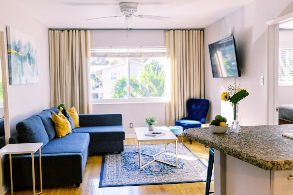 Фото Galleria Apartments by Lowkl