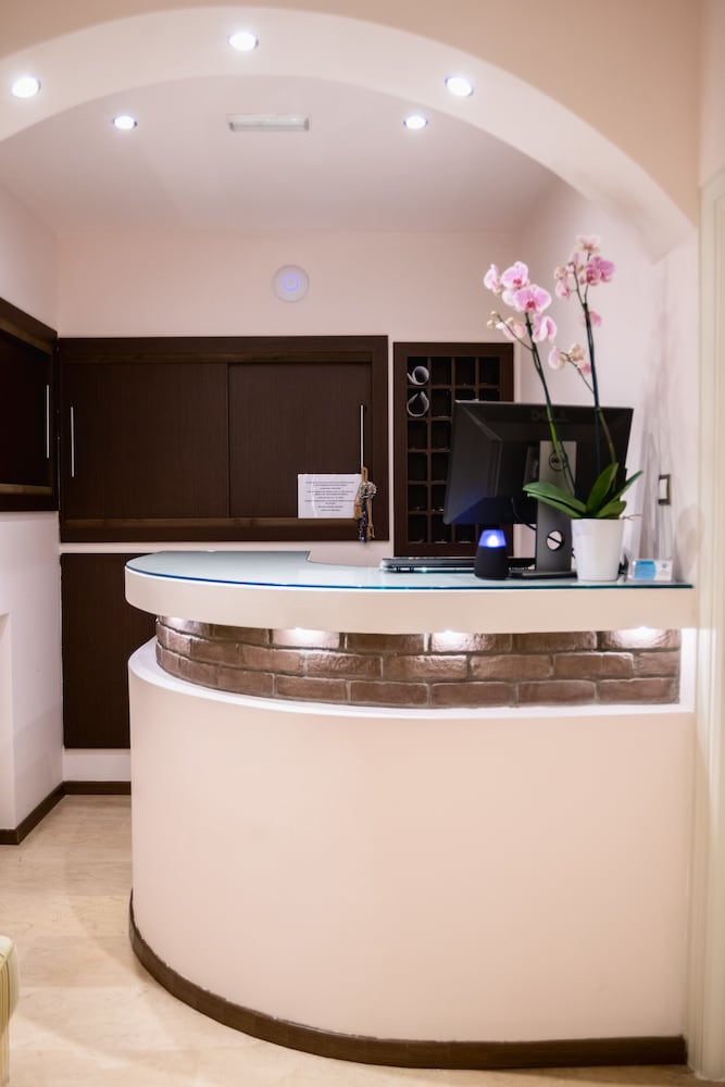 Фото Lighthouse Hotel