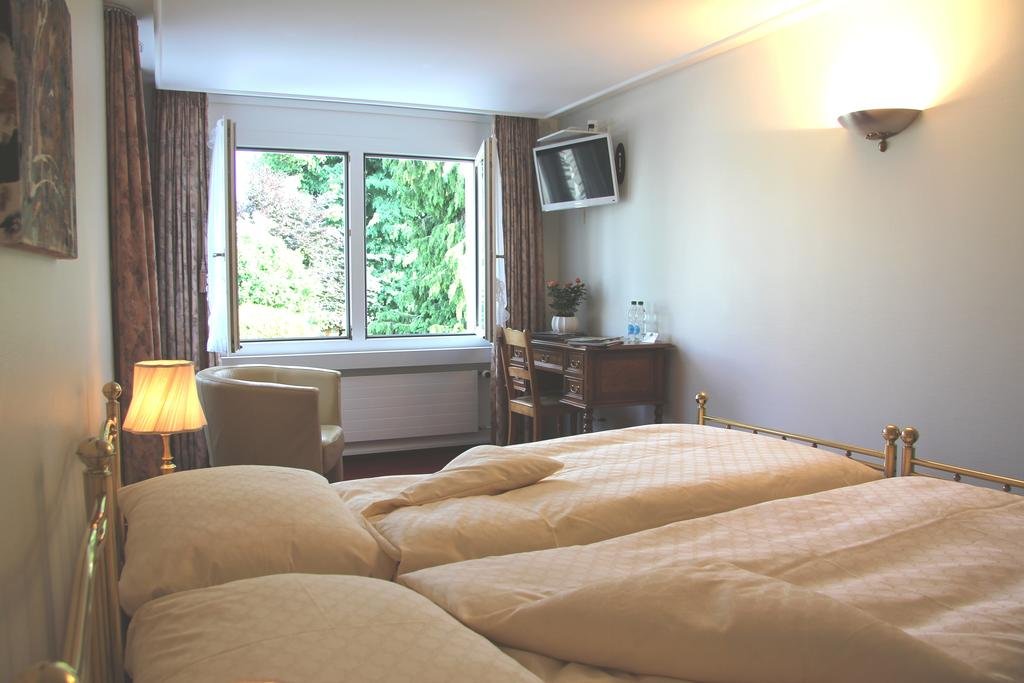 Фото Hotel zur Linde