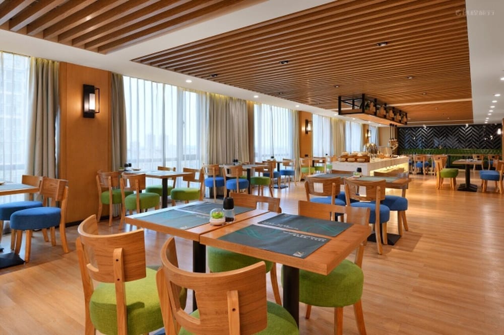 Фото Quality Hotel Chengdu