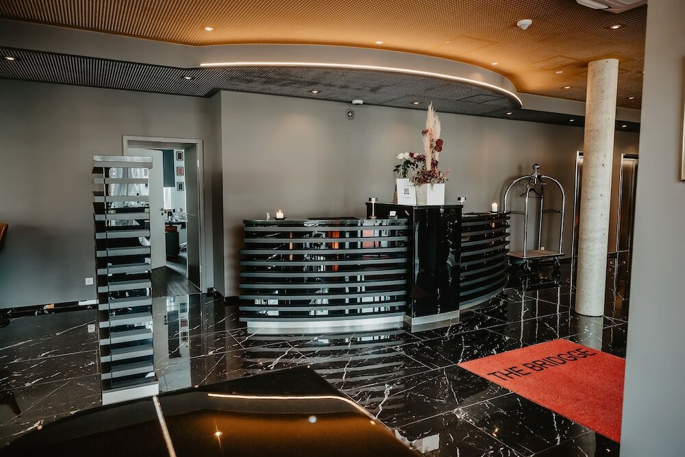 Фото The Bridgge Grand Boutique Hotel