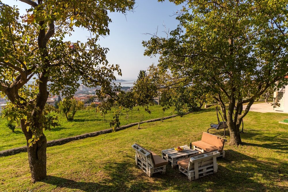 Фото Holiday House Uphill Glavanovic