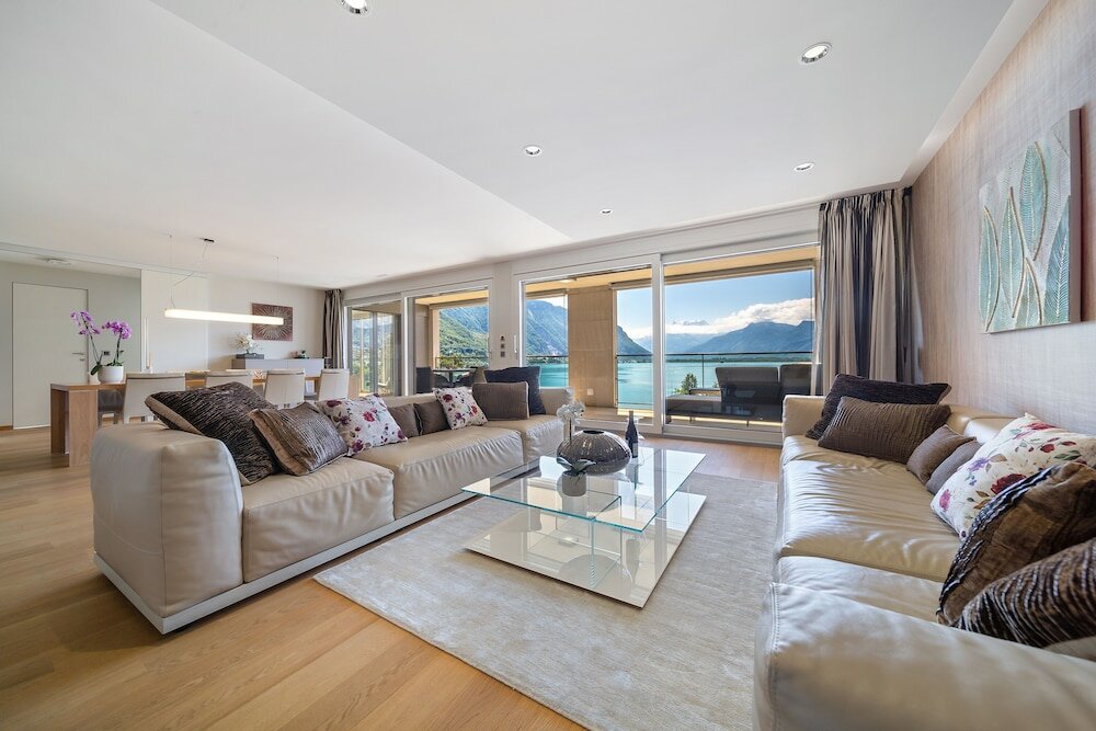 Фото Montreux Panoramic Views 4bd Apartment