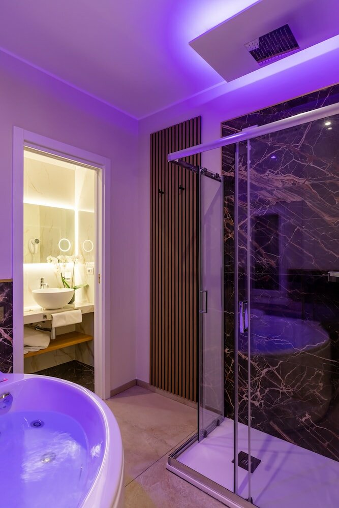 Фото AlbaDea Suite&Jacuzzi