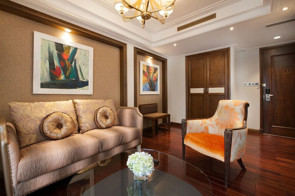 Фото Peridot Gallery Classic Hotel