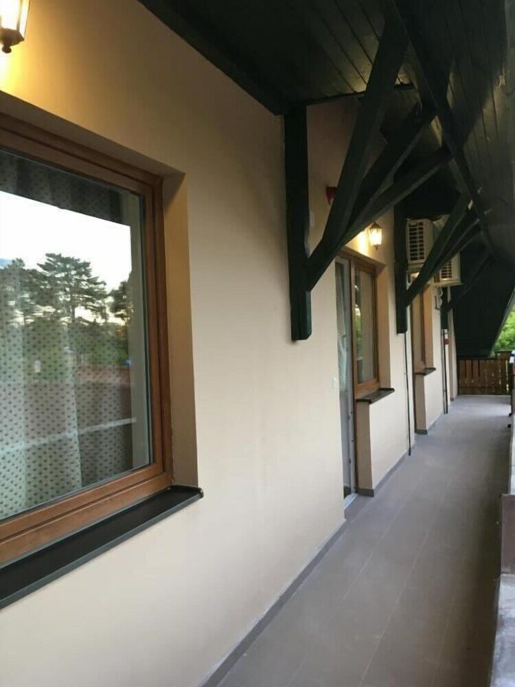Фото Fenyves Hotel