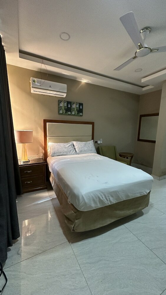 Фото Achie Suites
