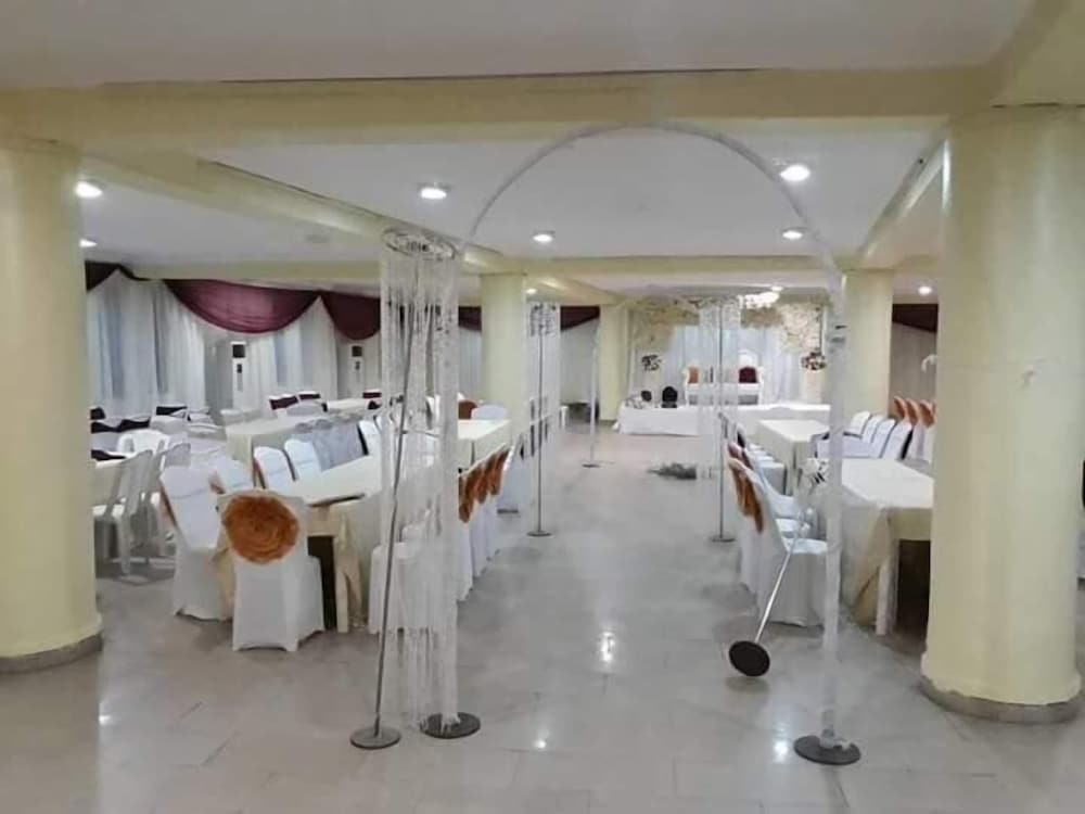 Фото Mt Deluxe Hotel Asaba