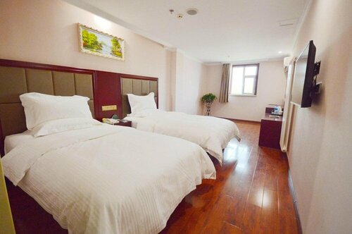 Гостиница GreenTree Inn Anqing Wangjiang County Lantian Road Yiheyuan Express Hotel