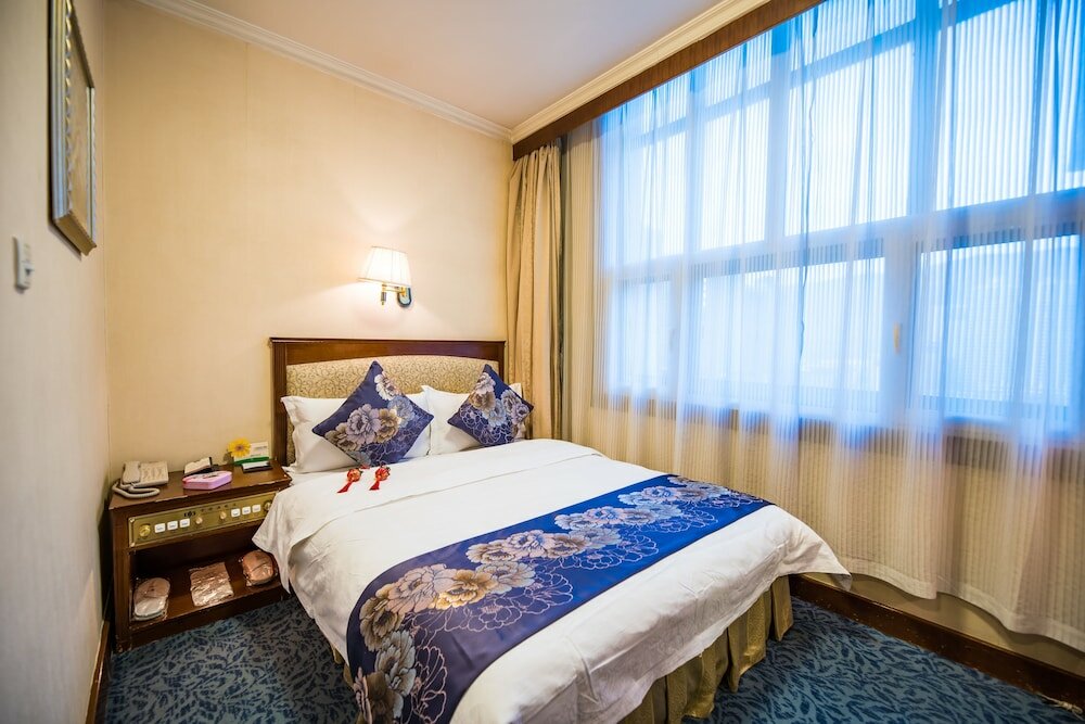 Фото Zhongfayuan Hotel