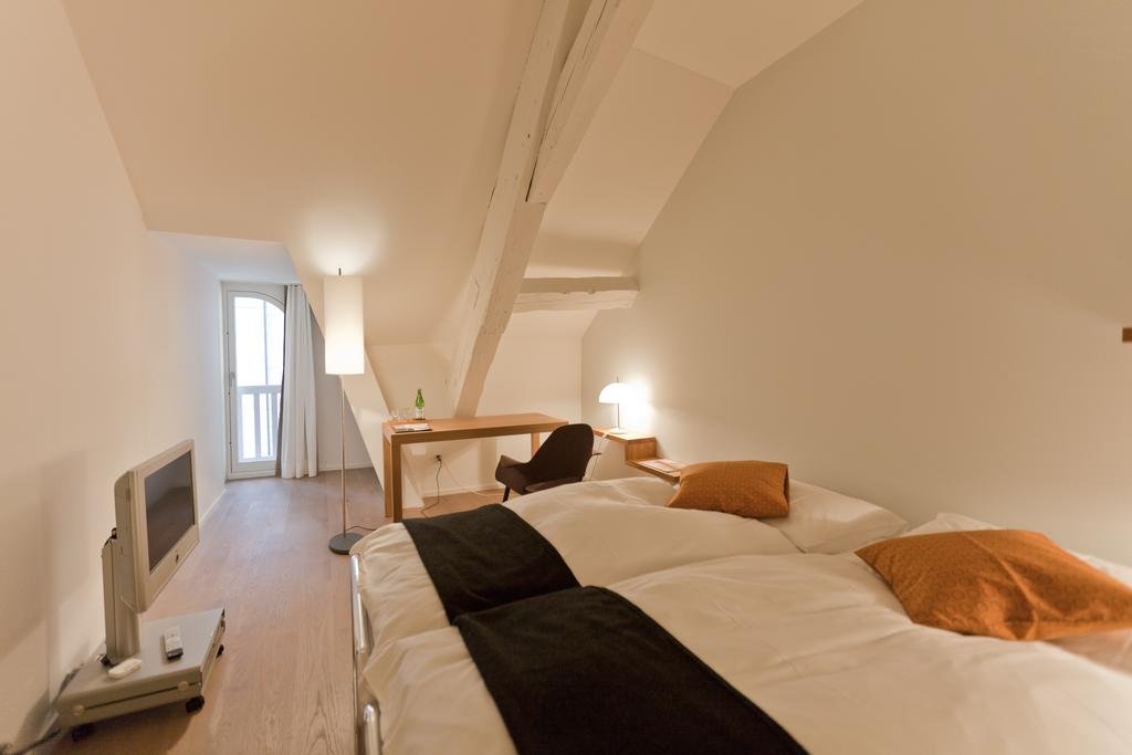 Фото Baseltor Hotel & Restaurant