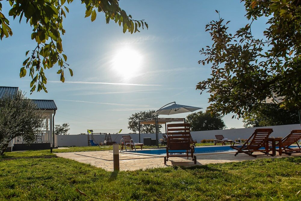 Фото Idyllic country house Aprilis