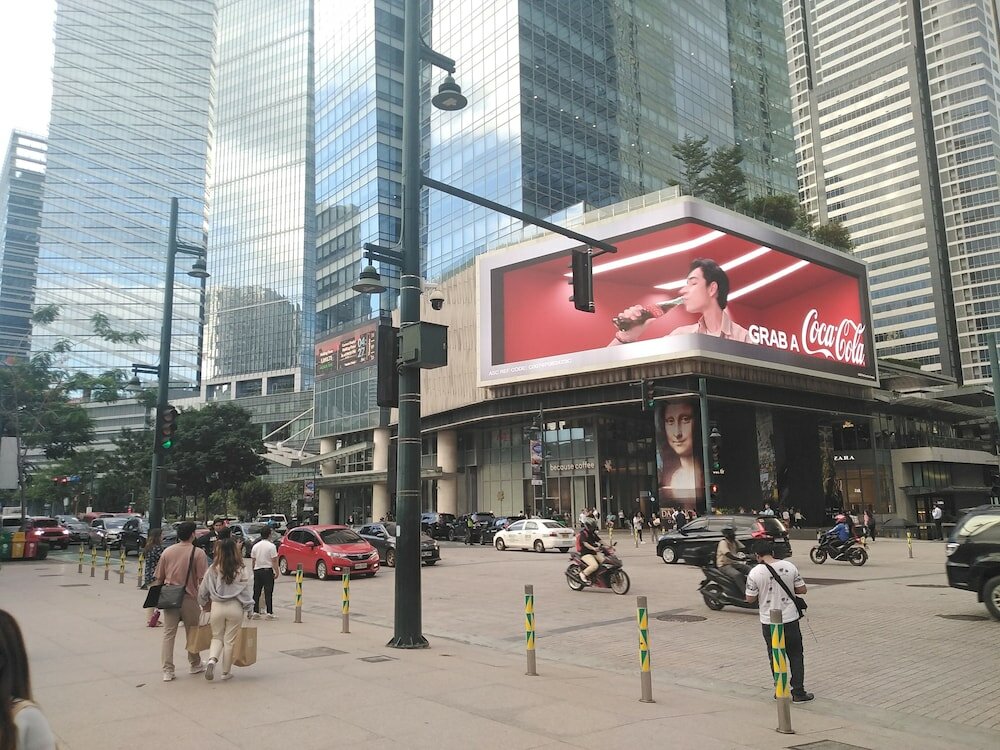 Фото Forbes Park Area Bgc