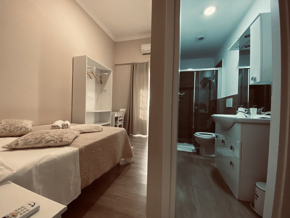 Фото Hello Home Guesthouse