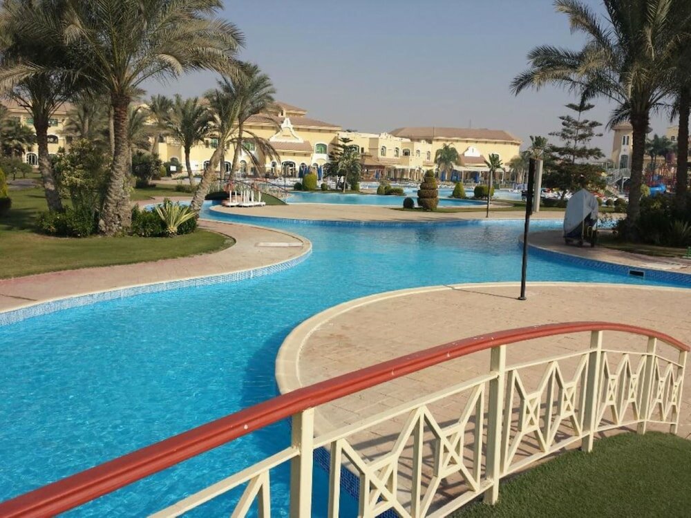 Фото Movenpick Hotel Cairo Media City