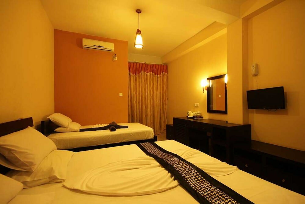 Фото Sanoreech Hotel