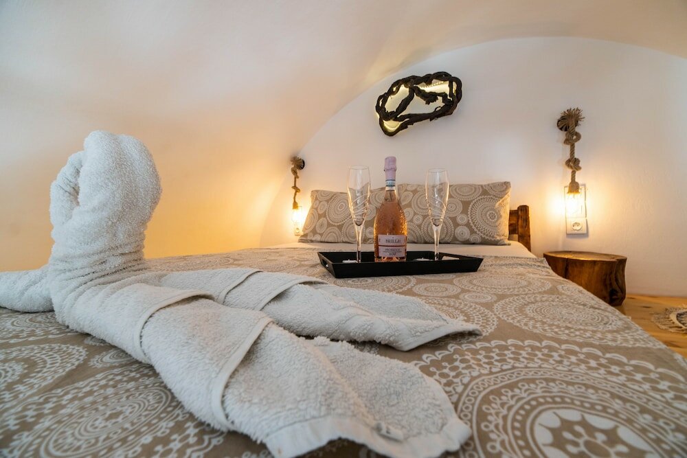 Фото Asera Suites Near Kamari Beach