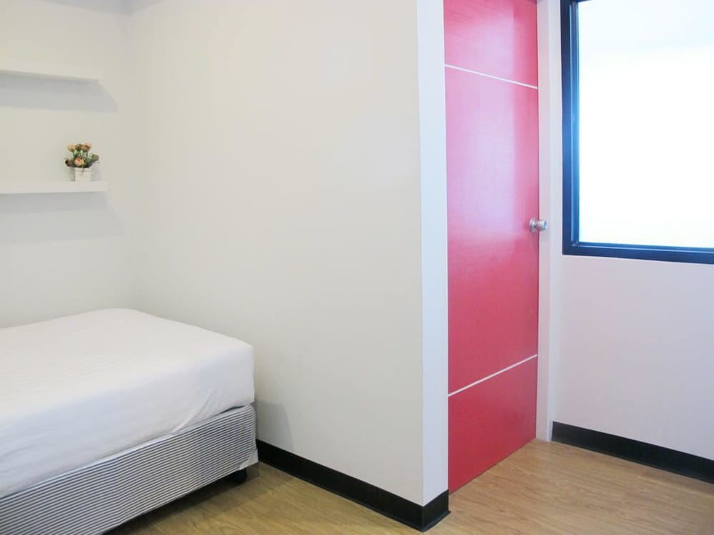 Фото C Tower Hotel