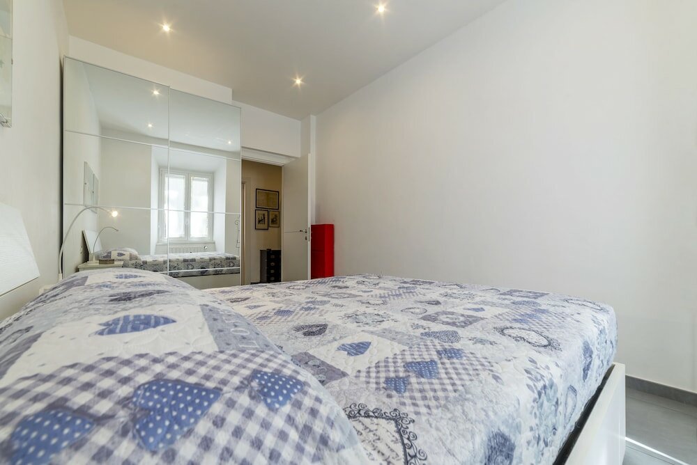 Фото Porta Pia & Villa Torlonia Apartment with Balcony