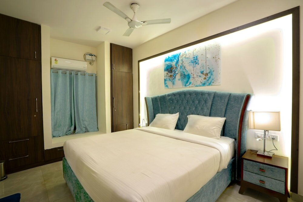 Фото White Lotus by Orbit Hotels