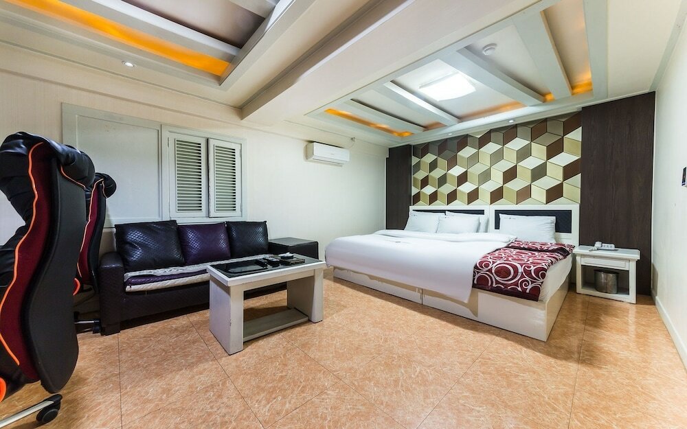 Фото Bucheon You&me