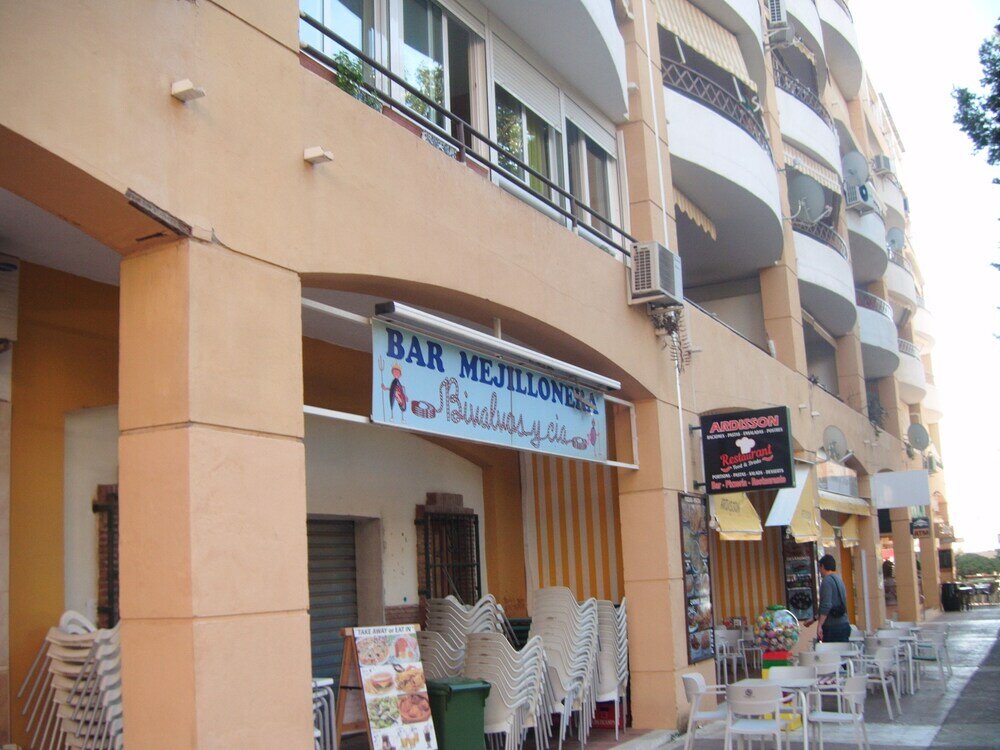 Фото Studio Low Cost Corinto Estudio