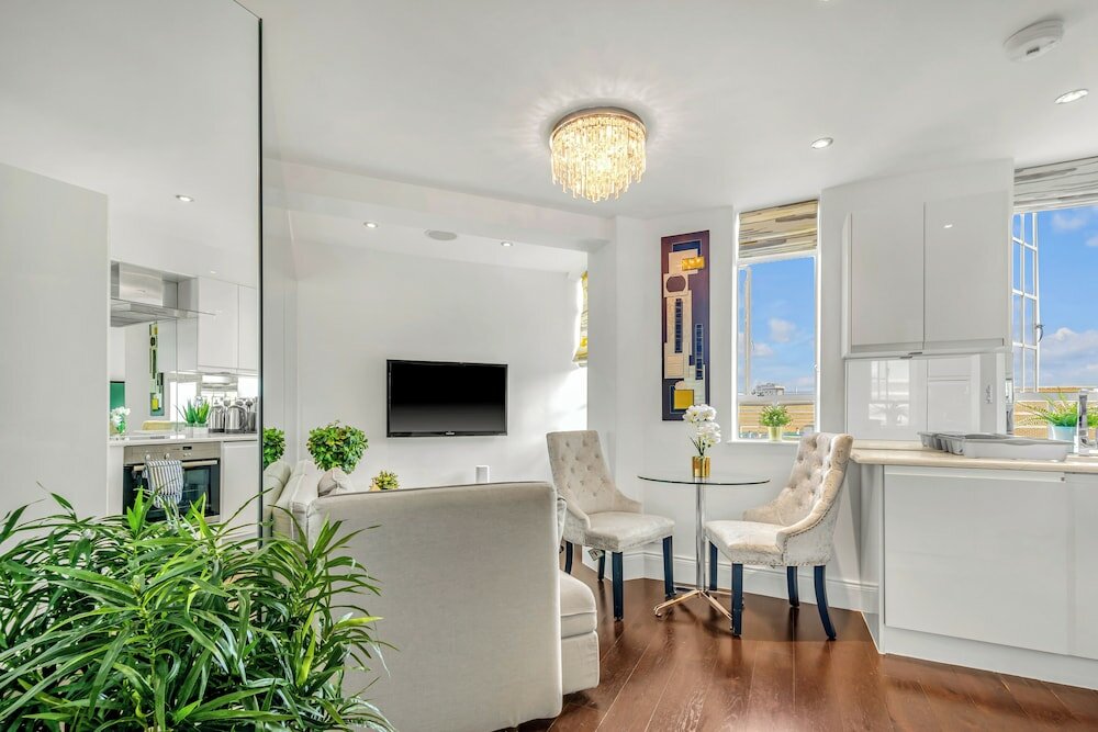Фото One Bed Serviced Apartment in Chelsea