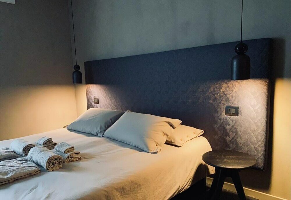 Фото The Sanctuary Urban Retreat