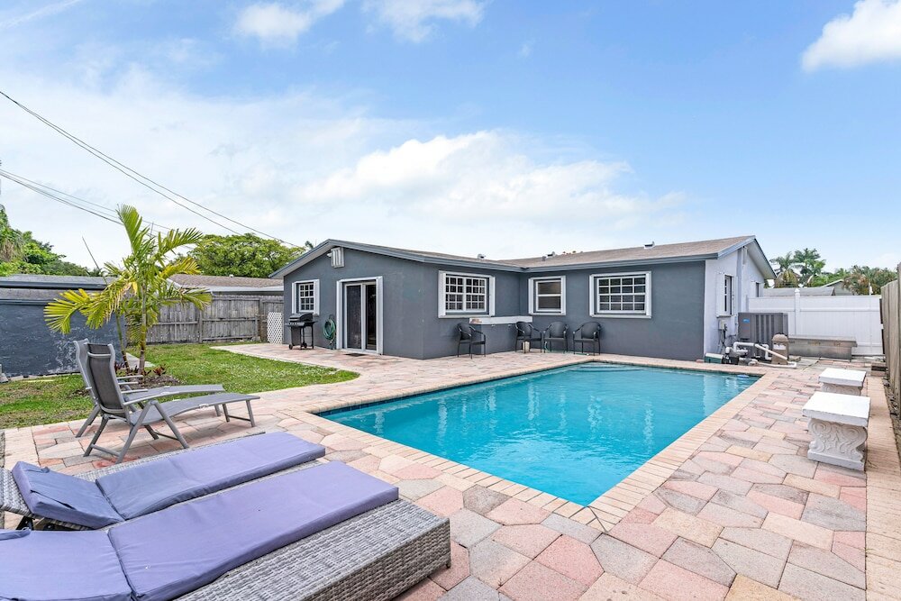 Фото Dania Hills w Pool 10 min to Beach