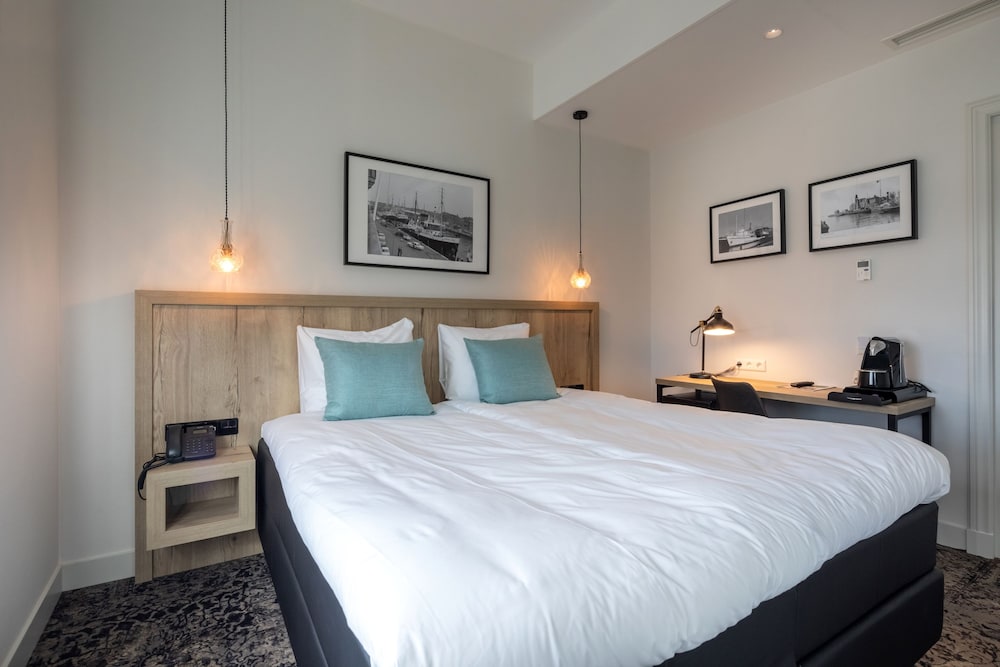 Фото Hotel Maassluis