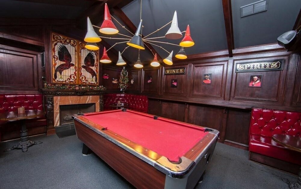 Фото The Raven Resort