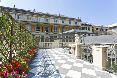 Гостиница Lomellini Palace in Genova в Генуе
