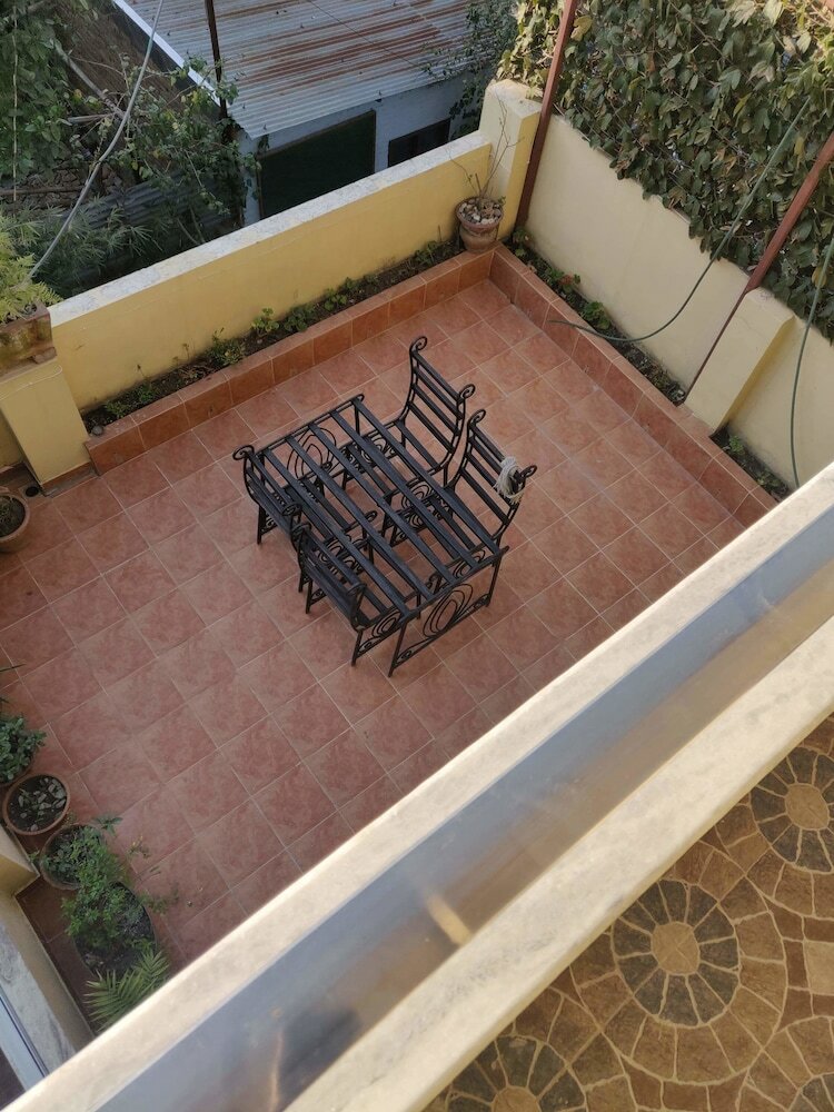 Фото Himalayan Hotel and Service Apartments