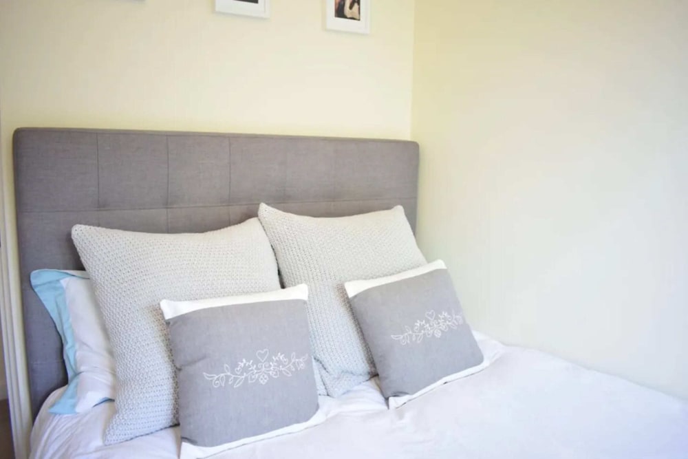 Фото Lovely 2bd Flat With Balcony - Finsbury Park