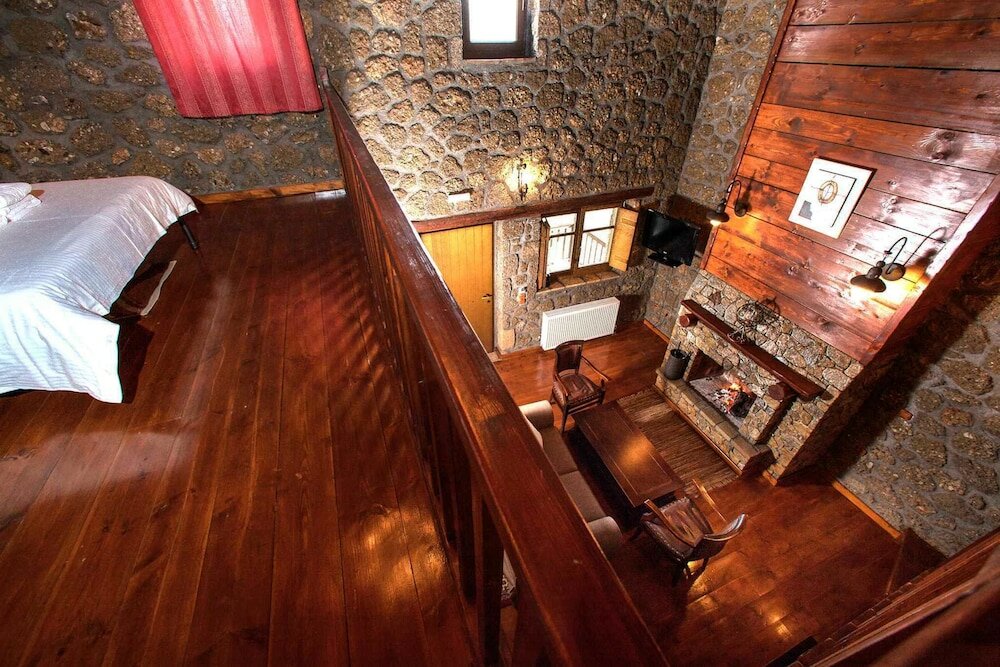 Фото Pera Alonia Guest House