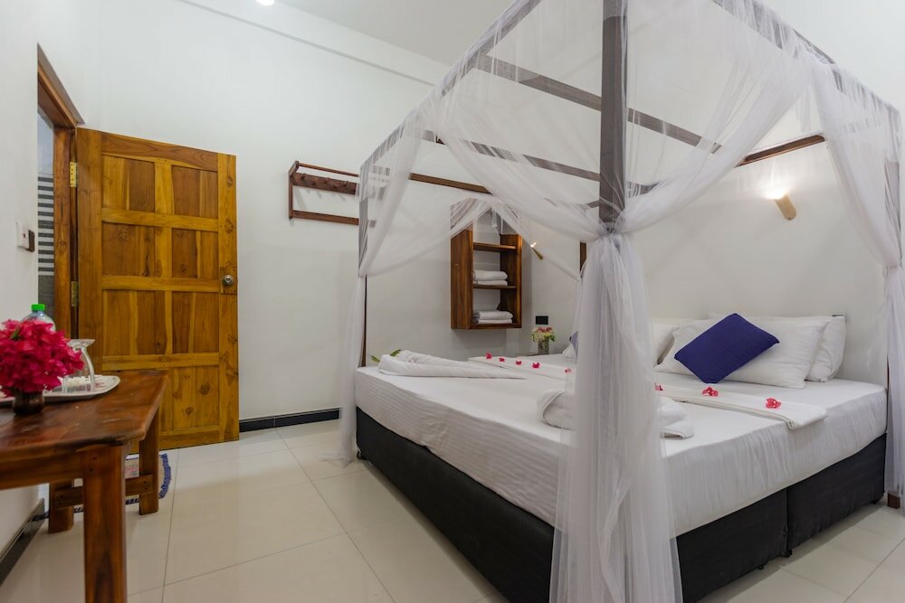 Фото Big Blue Hotel