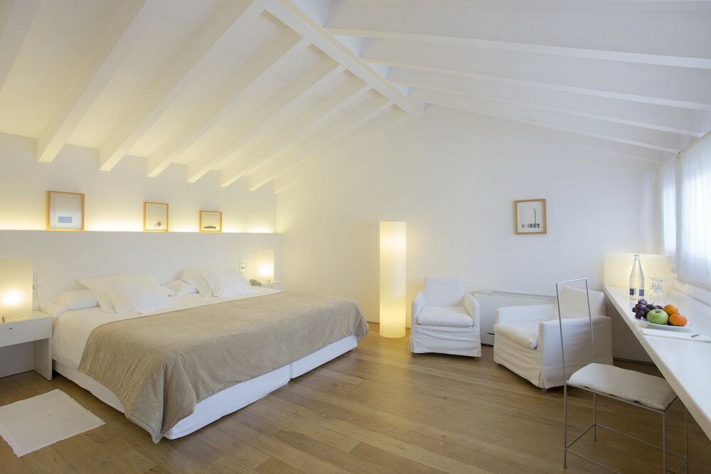 Фото Hotel Convent de la Missio - Adults Only