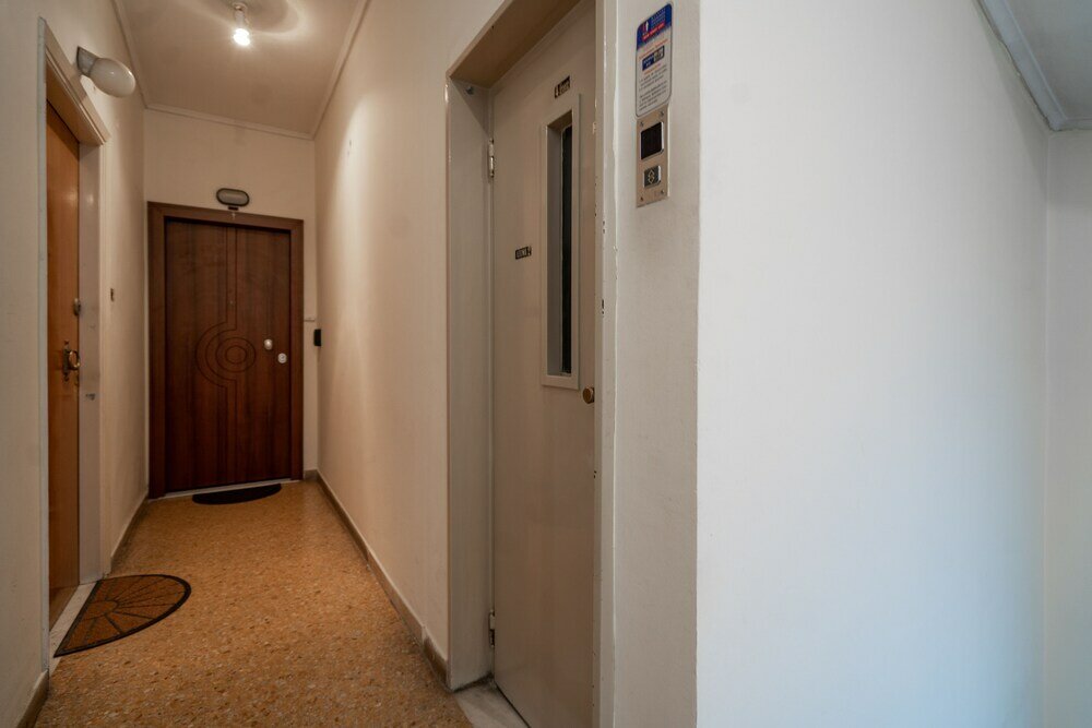 Фото Fotomara sunny and colourful apartment