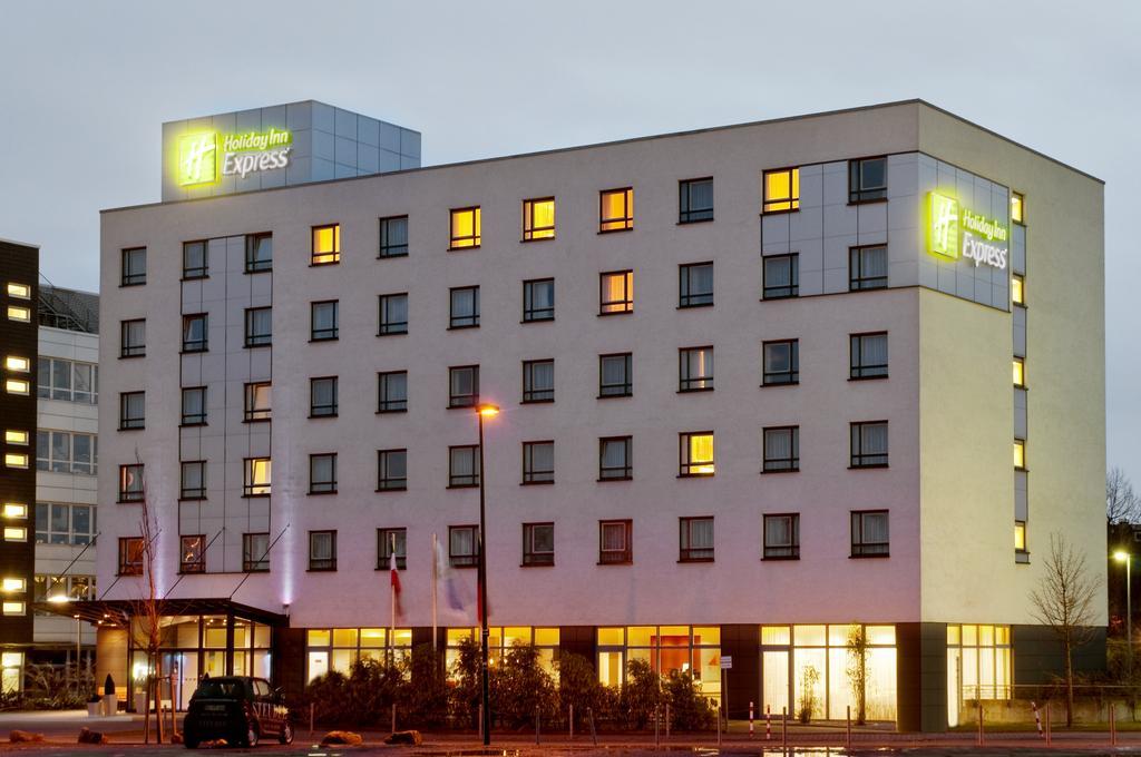 Фото Holiday Inn Express Dusseldorf - City North