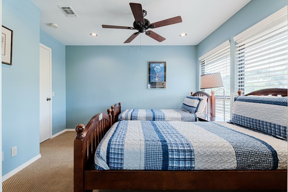 Фото Bermuda Cove