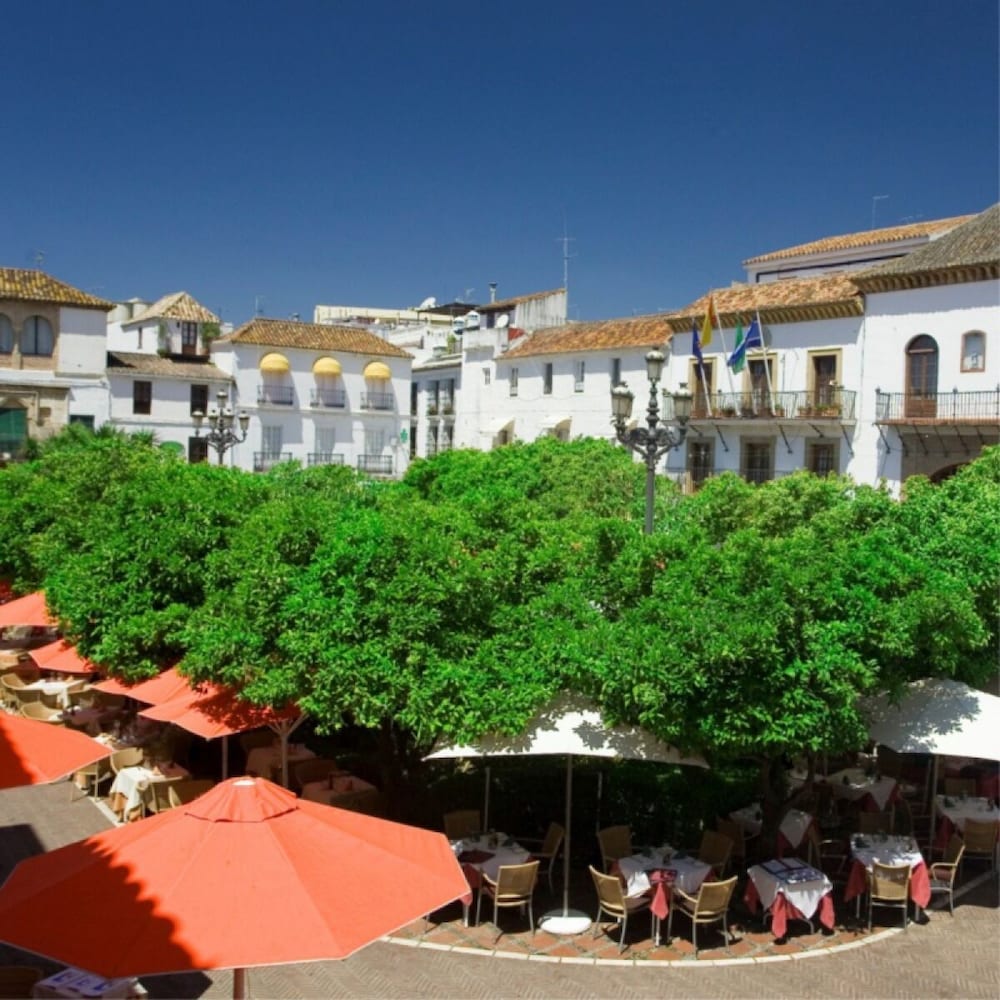 Фото Aqua Apartments Bellamar Marbella