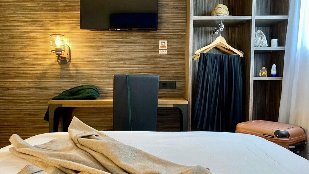 Фото The Originals City, Angers Sud – Le Village 49